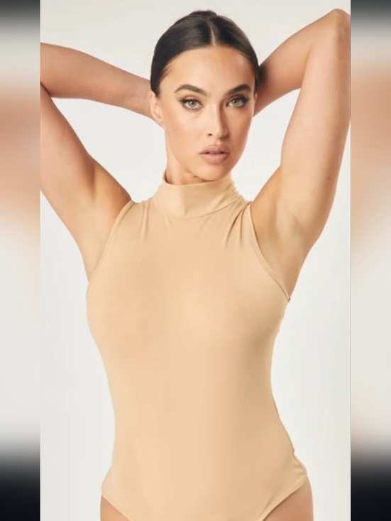 Ladaire Tops - NWT LADAIRE | $88 Mockneck Bodysuit
